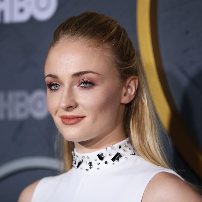 Sophie Turner Changed Into A Glitzy Short White Dress For The Emmys After Parties