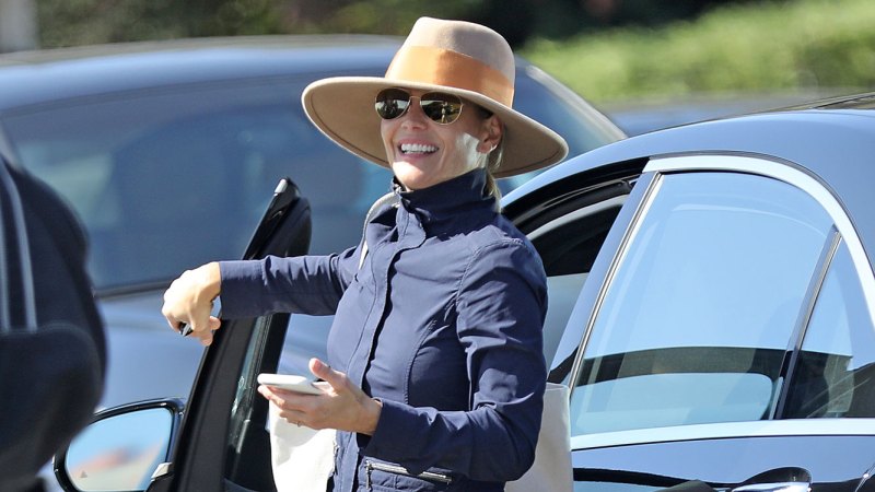 Lori Loughlin Is All Smiles at Country Club Amid College Admissions Scandal