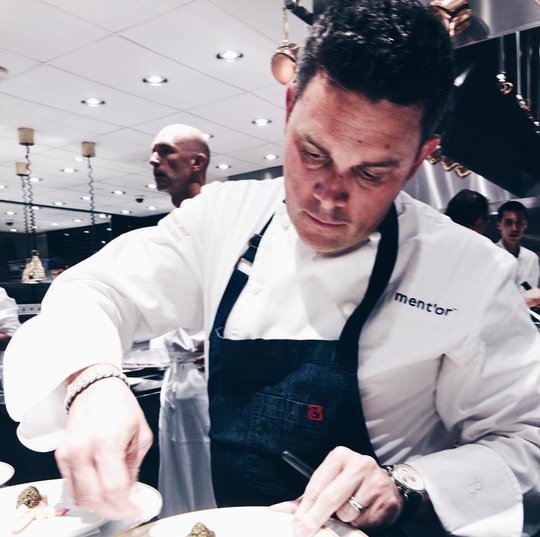 Gavin Kaysen, Andrew Zimmern picked as chefs for Timberwolves