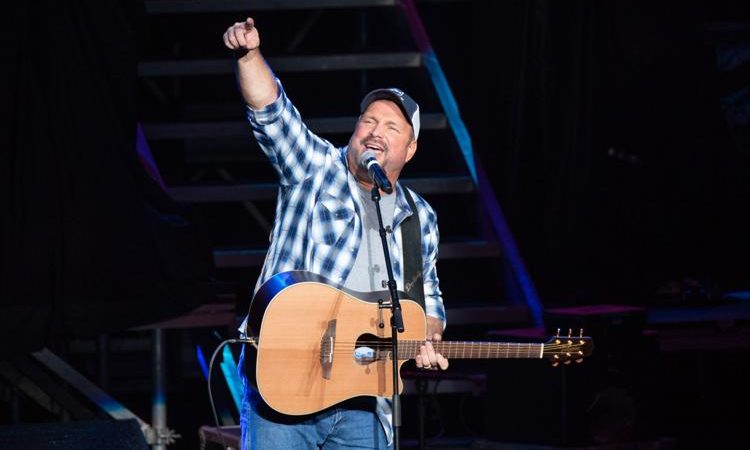 Tickets for Garth Brooks’ Ford Field show go on sale Friday