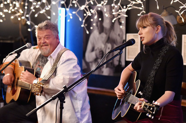 Get a Glimpse Of Taylor Swift in the New ‘Bluebird’ Documentary Trailer: Watch