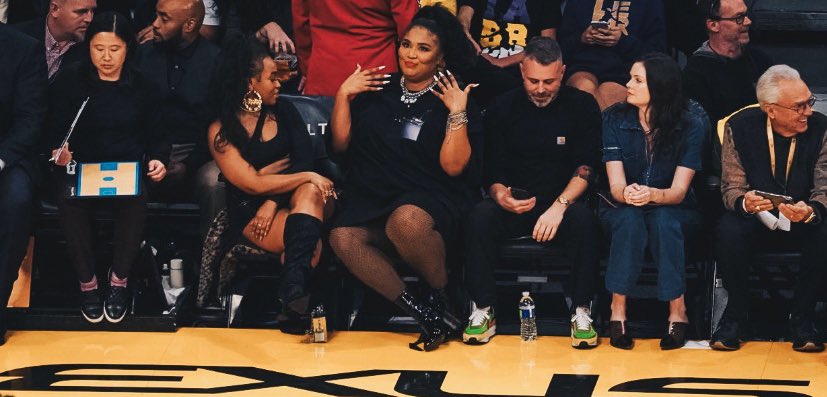 Lizzo Went a Little Crazy at the Lakers Game Sunday Night