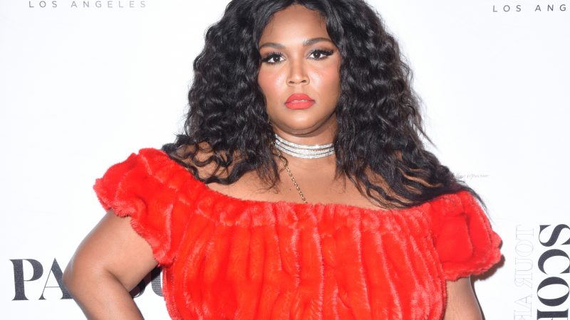 Lizzo Drops Nude Pics & Video On Instagram — And Fans Don’t Know How To Handle It!