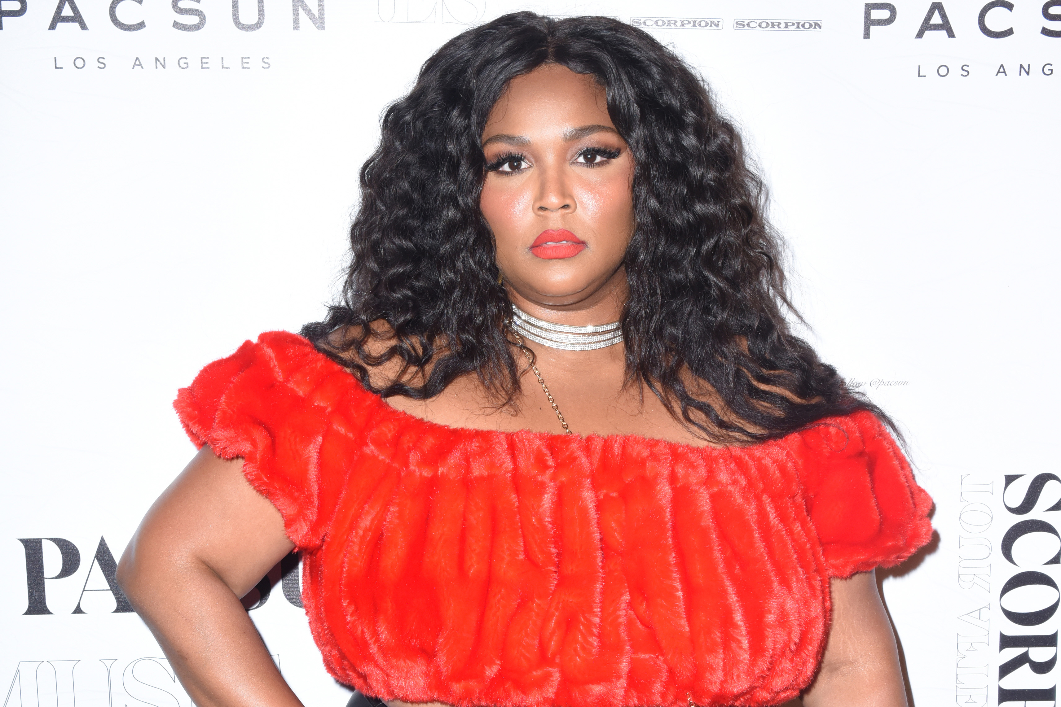 Lizzo Drops Nude Pics & Video On Instagram — And Fans Don’t Know How To Handle It!