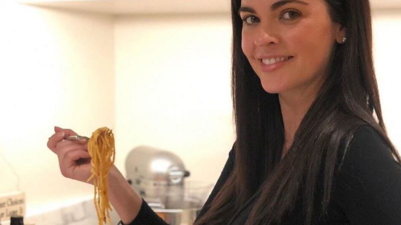 Katie Lee Is Pregnant and ‘Eating for 2’ Following Infertility Struggles: Baby Bump Pic