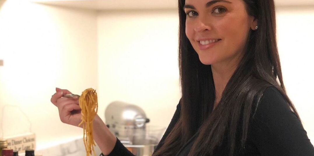 Katie Lee Is Pregnant and ‘Eating for 2’ Following Infertility Struggles: Baby Bump Pic