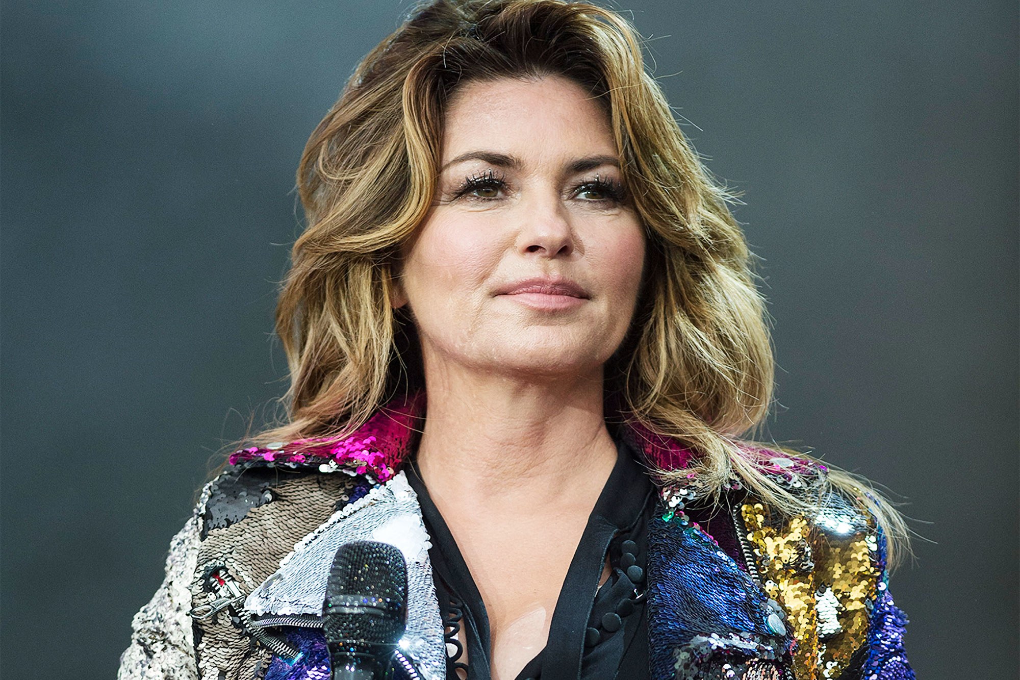 25 Years Ago: Shania Twain Releases ‘The Woman in Me’