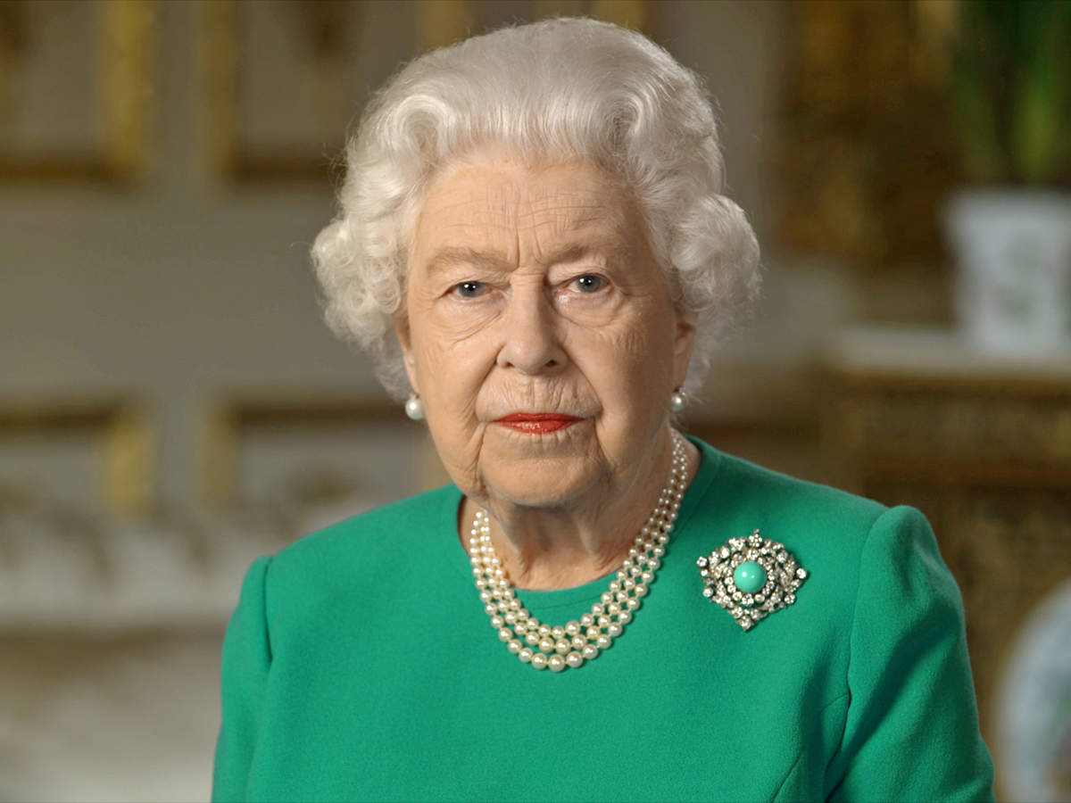 Queen Elizabeth II delivers coronavirus address and calls for unity, saying ‘we will succeed’