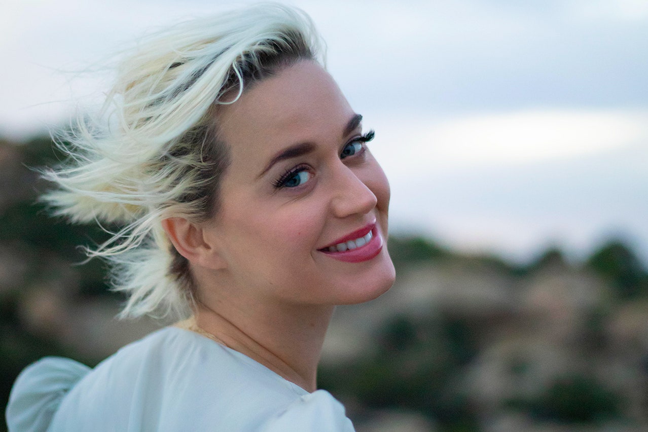 Katy Perry’s New Single “Daisies” Already Has Fans Theorizing About Baby Names