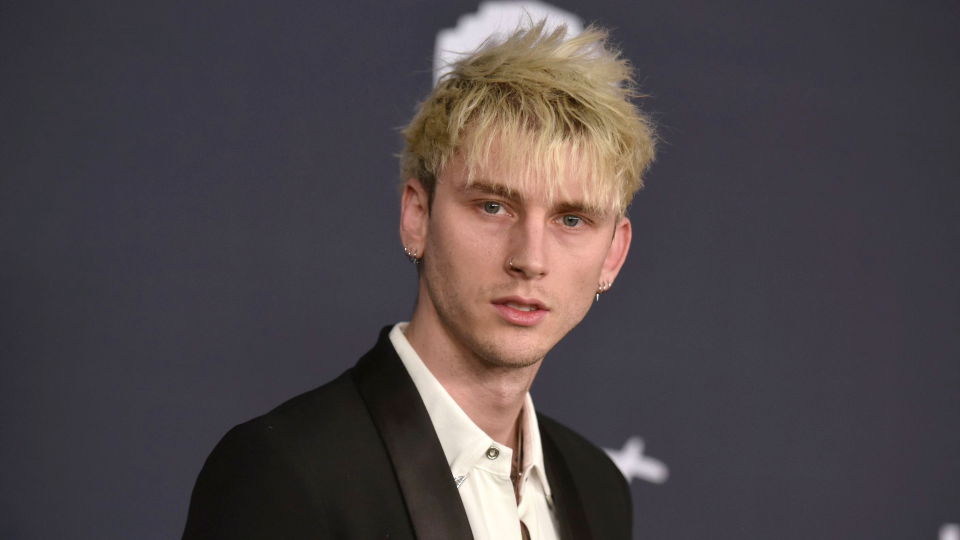 Machine Gun Kelly Says Megan Fox Has the ‘Most Beautiful Feet’ & We Didn’t Ask, But OK