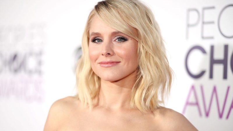 Kristen Bell Says She ‘Walked In’ on Daughters Drinking Non-Alcoholic Beer During Zoom Class
