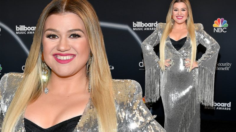 Kelly Clarkson Stuns at BBMAs in Silver & Gold Gowns before Covering Whitney Houston’s Song