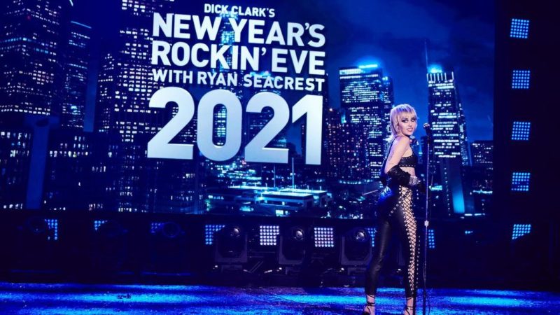 Miley Cyrus helped usher in 2021 with a killer performance of ‘Midnight Sky’ during ‘Dick Clark’s New Year’s Rockin’ Eve’ special. We’ve got her amazing sequined and feathered outfit.