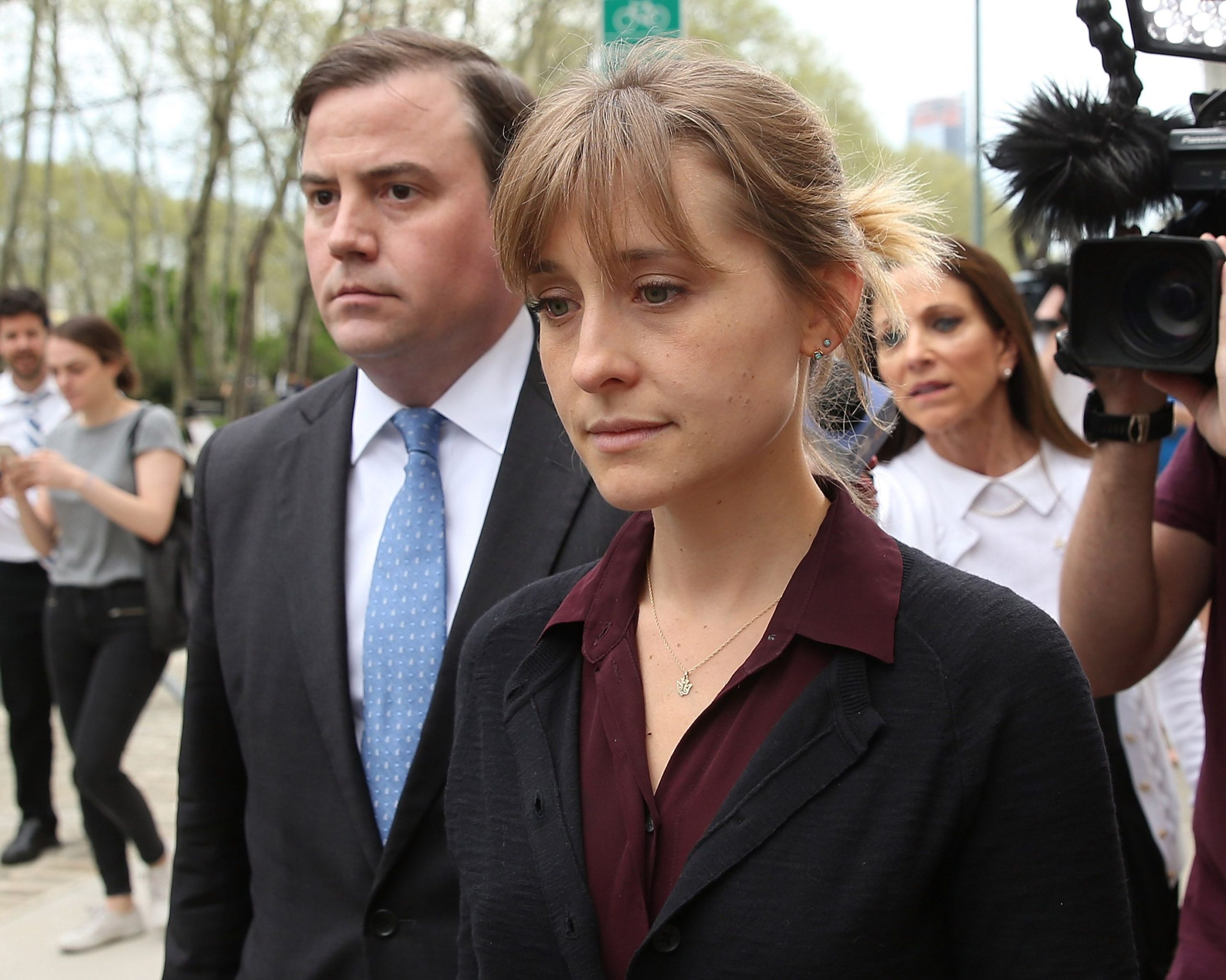 ‘Smallville’ Actress Allison Mack Sentenced To 3 Years In Prison For NXIVM Sex Trafficking