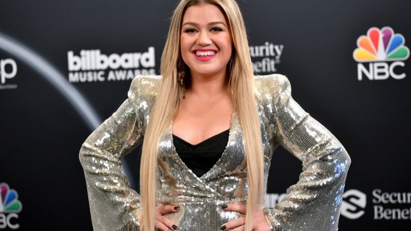 Kelly Clarkson’s prenup upheld in divorce, celebrates on set of ‘The Voice’