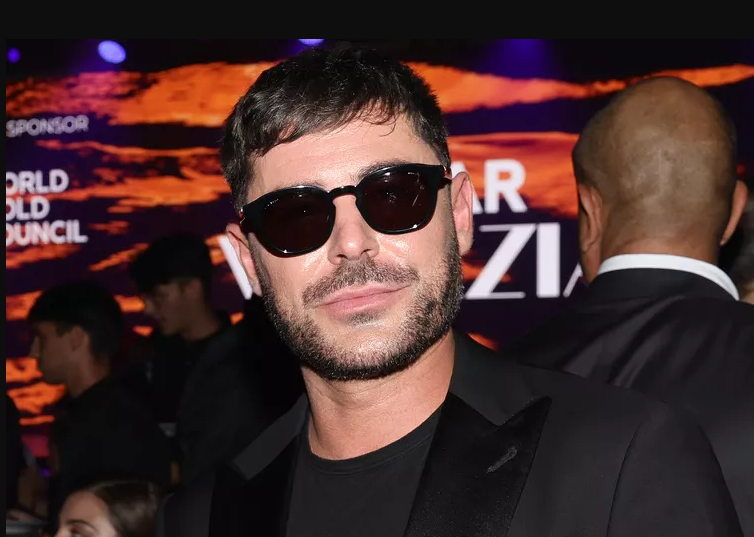 Zac Efron Parties in Venice 1 Month After Hospitalization for Swimming Pool Incident in Ibiza